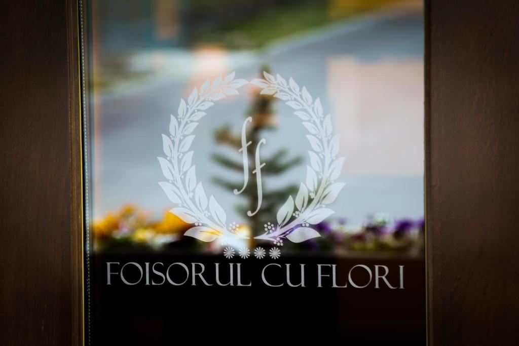 Hotel Foisorul Cu Flori Sinaia Ngoại thất bức ảnh